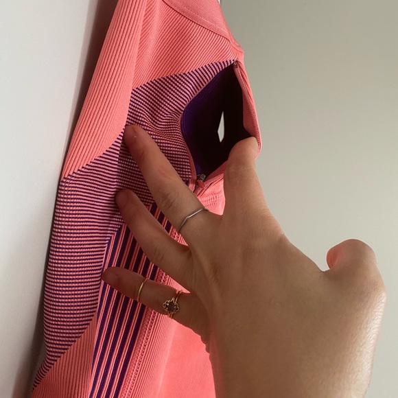 Fabletics Ultra High-Waisted Seamless Sprint Short - Picture 6 of 10